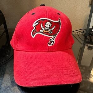 Buccaneers NFL hat adjustable.